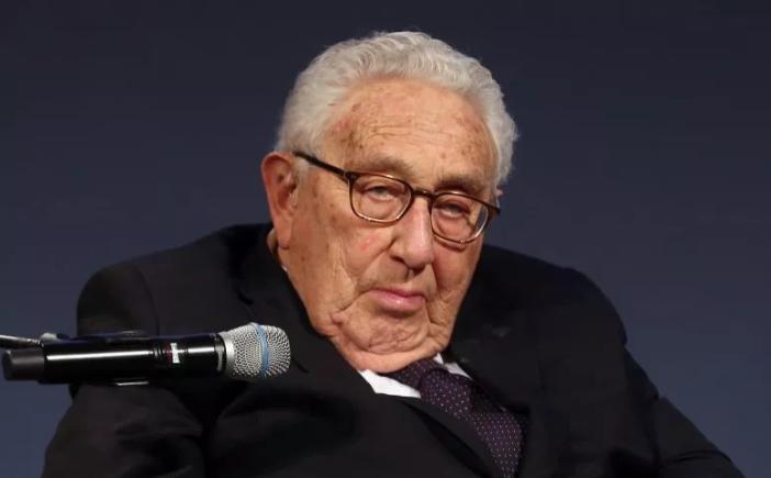 Kissinger: "Există condiții pentru „reale” negocieri cu Ucraina până la sfârșitul anului"