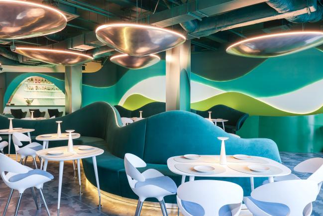 Atenție, gurmanzi rafinați! Restaurantul Raionul de Pește se redeschide cu un nou concept de desing interior