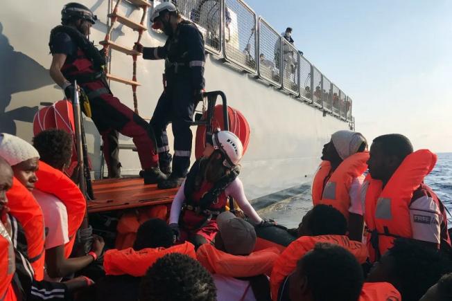 Intrările ilegale de migranți în UE au crescut cu 300% în 2023