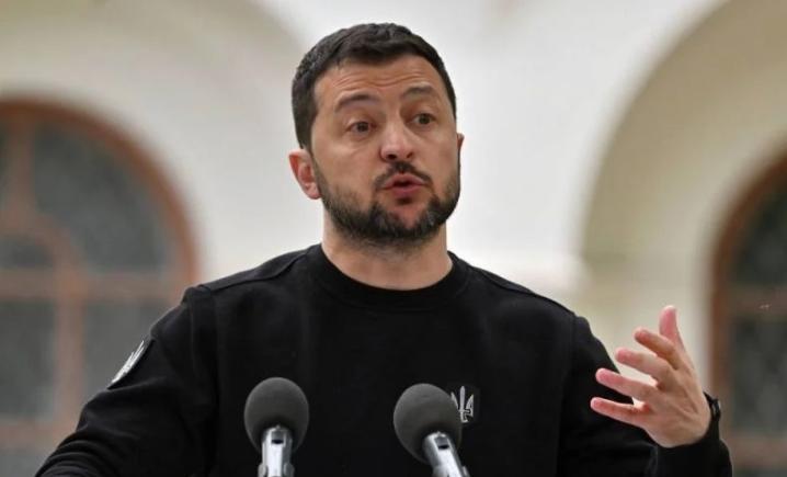 Volodymyr Zelensky a sosit în Germania