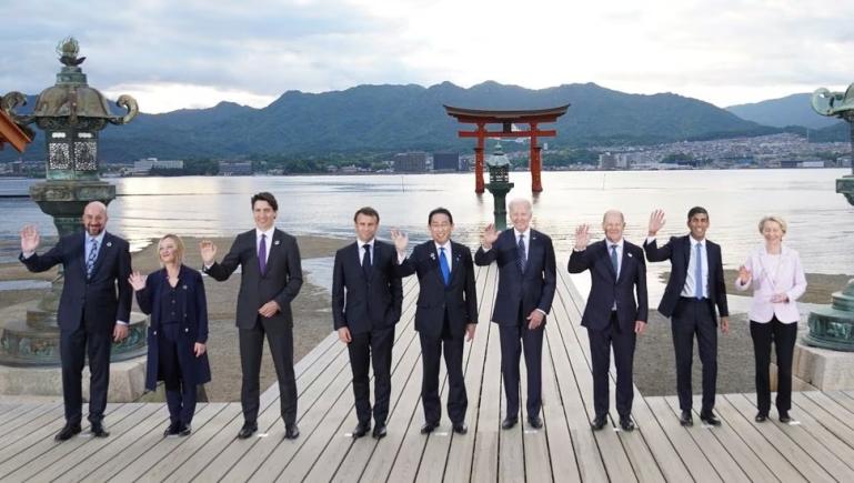 Marele meci Occident - China a început