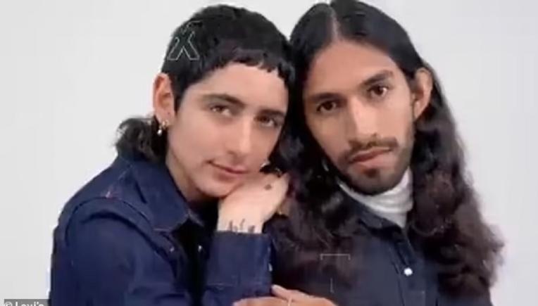 Levi's criticat din cauza campaniei „woke” care prezintă stilul unisex