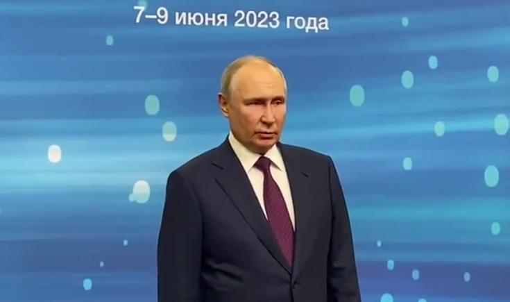 Putin a anunțat începutul contraofensivei ucrainene dar spune că aceasta nu reușește să-și atingă obiectivele