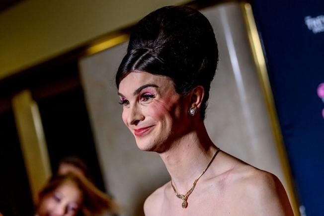 SUA: Berea Bud Light se vinde acum mai ieftin ca apa după reclama în care a apărut un transgender