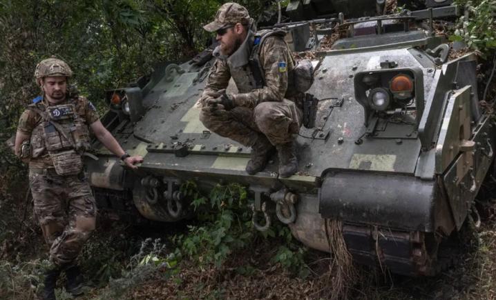 Forțe de comando ucrainene se antrenează în Marea Britanie pentru recucerirea Crimeei înainte de Crăciun