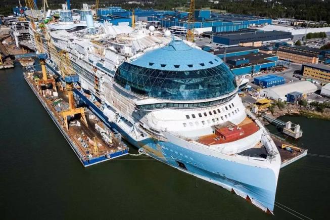 Cel mai mare transatlantic din lume, de cinci ori mai mare decât Titanic va pleca în croazieră în ianuarie 2024