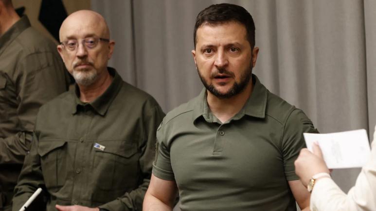 Zelensky l-a înlocuit pe ministrul Apărării Oleksii Reznikov