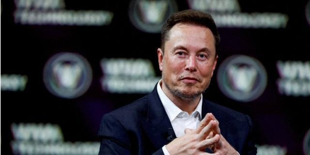 Musk neagă dezactivarea Starlink: „Sateliții nu erau activi; a existat o cerere de urgență din partea autorităților de îi activa cu intenția de a scufunda la ancoră cea mai mare parte a flotei ruse.”
