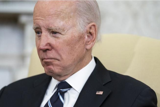Liderul Camerei Reprezentanților din SUA cere începerea unei anchete oficiale de demitere a lui Biden