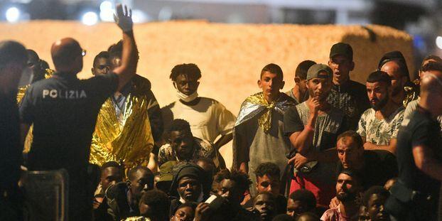 Germania nu mai acceptă transferuri de migranți din Italia