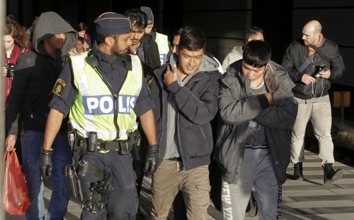 „Un uriaș eșec al integrării imigrației”: războiul între bande zguduie Suedia