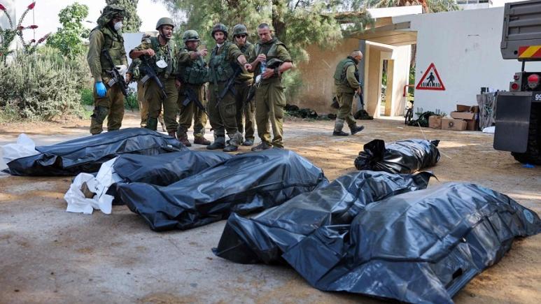 Cel puțin 40 de bebeluși, unii decapitați, găsiți de soldații israelieni în satul atacat de Hamas