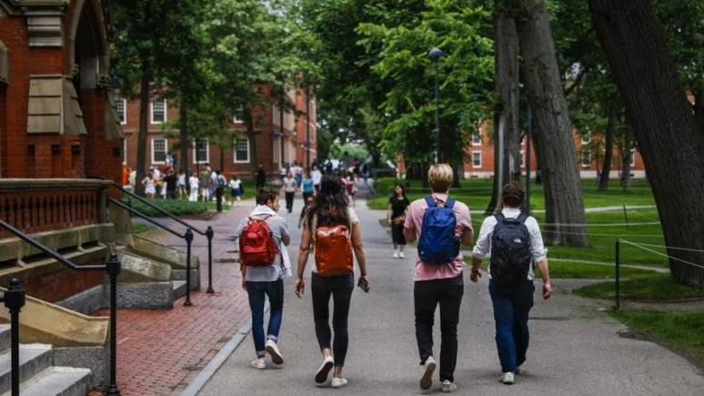 Marile firme spun ca nu îi vor angaja pe studenții de la Harvard care au semnat o declarație anti-Israel