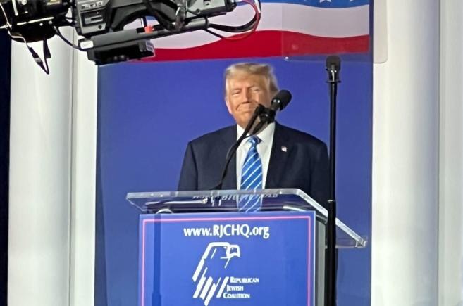 Trump salutat la summitul evreilor republicani promite că va anula vizele protestatarilor pro-palestinieni: "Iubesc Israelul"