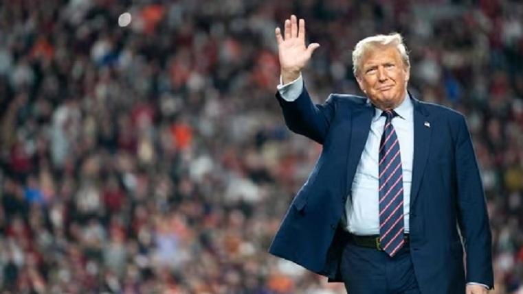 Business Insider face scenarii despre ce s-ar întâmplă dacă Trump ar muri în timp ce candidează la alegerile prezidențiale din 2024