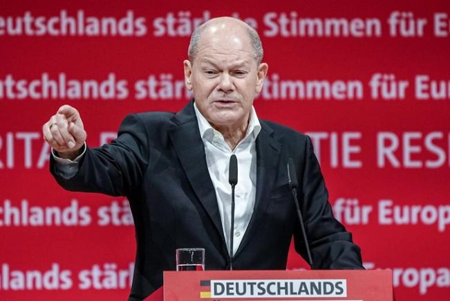 Un cetățean german a primit o notă de amenințare de la bancă după ce a donat către partidul AfD