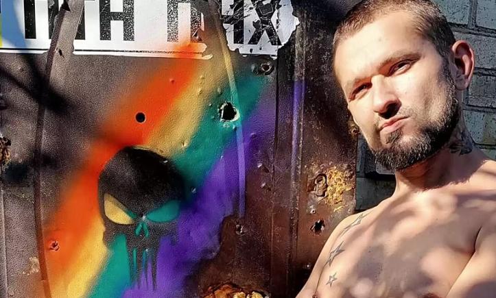 Războaiele progresiste au ajuns în Ucraina: un medic militar se luptă cu patriarhul Kievului pentru drepturile LGBTQ+