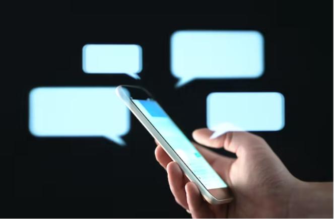 Un adolescent și-a ucis familia după ce părinții i-au luat telefonul