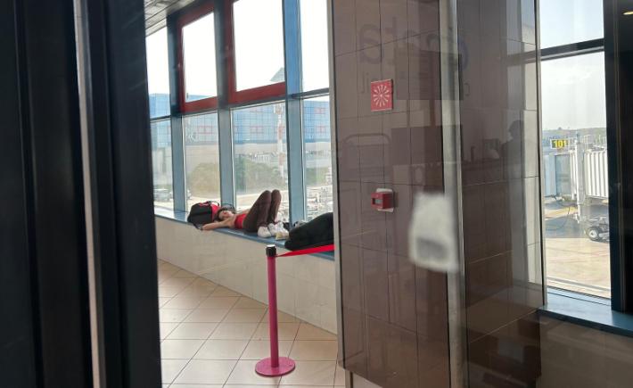 La aeroportul Otopeni, Schengen cu specific românesc!