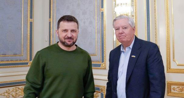 "Ucraina are minerale în valoare de miliarde de dolari. Nu vrem să dăm acești bani lui Putin", spune un senator american