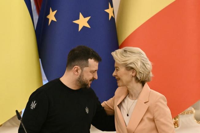 UE a dat un „acord de principiu” deschiderii negocierilor de aderare cu Ucraina și Moldova