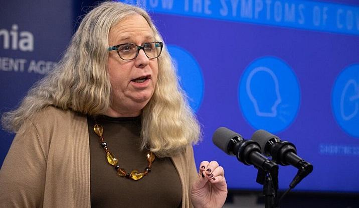 New York Times: Oficialii lui Biden au facut presiuni pentru eliminarea limitelor de vârstă pentru operațiile transgender