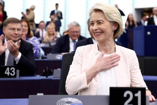 Zelensky îi urează Ursulei von der Leyen să „întărească unitatea” UE