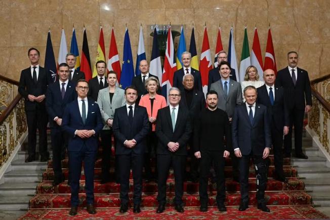 Keir Starmer l-a informat pe Trump despre eforturile „coaliției celor dispuși” să sprijine Ucraina