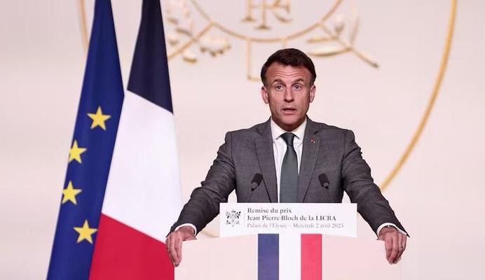 Macron cere țărilor UE să nu "acționeze individual" și să suspende investițiile în SUA până la clarificarea situației taxelor