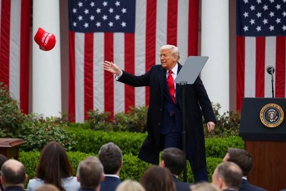Trump: Taxe vamale „reciproce” pentru „a face America bogată din nou”