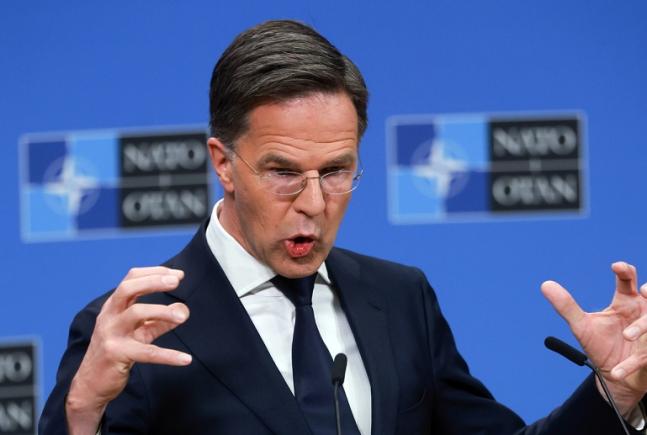 Rutte: „Rusia ar putea trimite arme nucleare în spațiu”