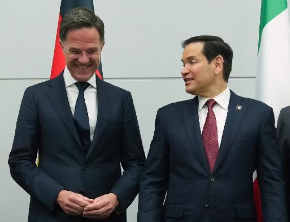 SUA confirmă NATO că Statele Unite sunt pregătite să renunțe la eforturile de pace în Ucraina