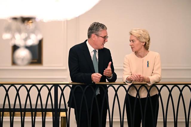 UE și Marea Britanie  pregătesc un pact de apărare istoric și un nou acord post-Brexit
