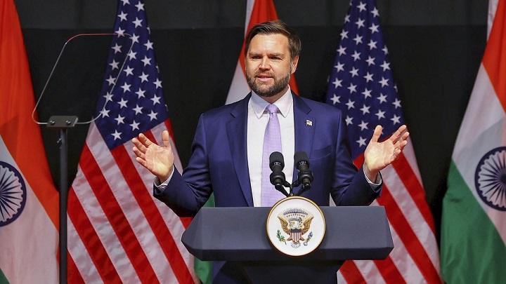 Vance: Liderii occidentali văd omenirea mereu la un pas de catastrofă, adoptând legi ce reduc consumul de energie și închid centrale nucleare, în timp ce Trump respinge aceste idei”