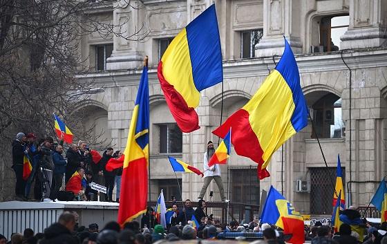 Le Monde: România denunță atacuri judiciare „coordonate” înaintea alegerilor prezidențiale
