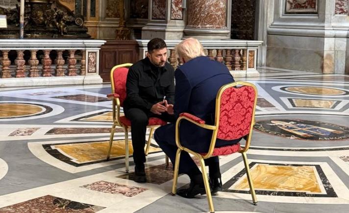 Zelensky s-a întâlnit cu Donald Trump la Roma