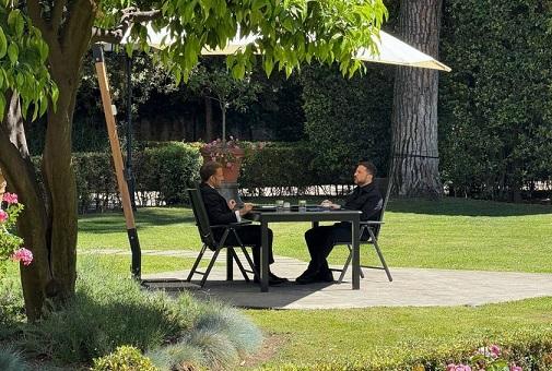 Zelensky și Macron au avut o întrevedere la Roma