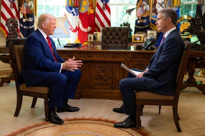 Trump: „Aveam un președinte groaznic de incompetent, dar voi presa n-ați scris asta pentru că sunteți fake news – iar ABC e printre cei mai răi”