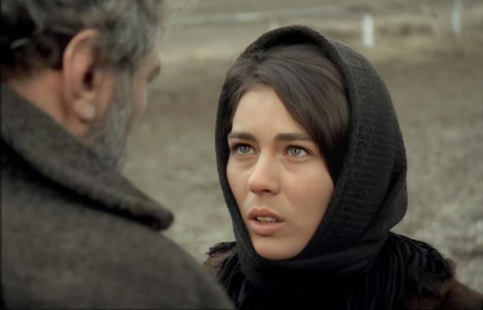 La mulți ani, Ioana Pavelescu! A uimit cinematografia noastră cu rolul din ”Osânda”