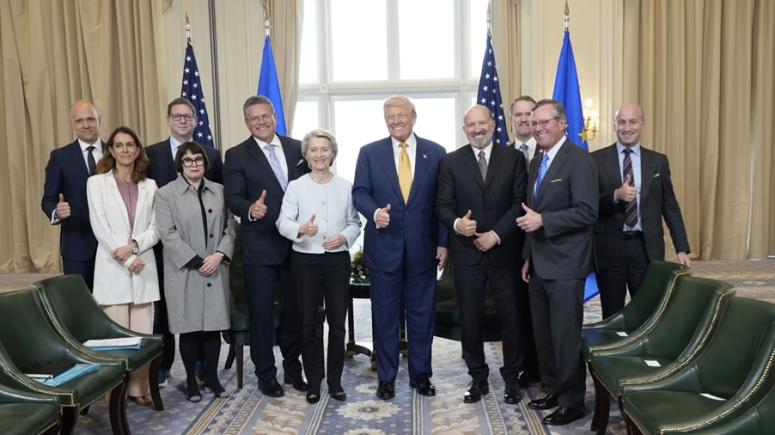 Acordul comercial Trump - Ursula von der Leyen: Pentru a păstra taxele la 15%, Europa trebuie să tripleze achizițiile de energie din SUA în trei ani