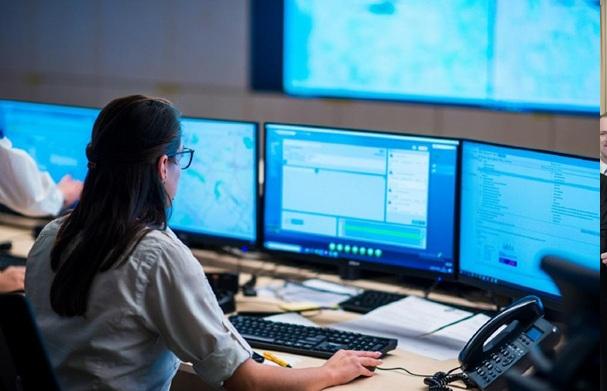 Irlanda: o lege îți transformă telefonul în dispozitiv de supraveghere - statul va putea scana mesajele direct de pe ecranul tău, înainte să le trimiți
