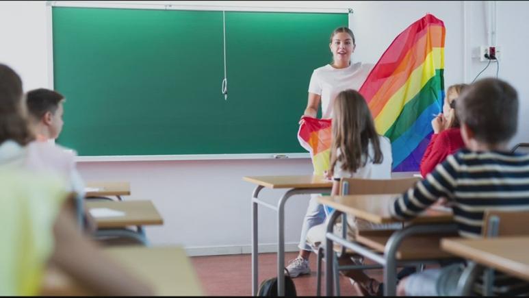 Statul Oklahoma impune un test „anti-woke” pentru noii profesori veniți din state progresiste: „Protejarea copiilor de îndoctrinare”