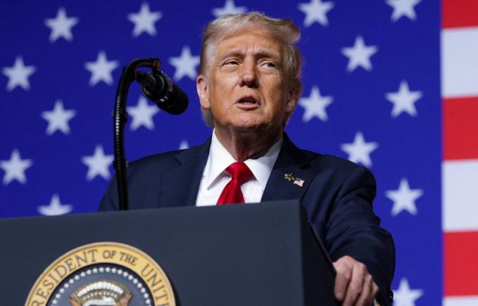 Trump: SUA au „dat totul Ucrainei” și "au rămas fără arme" sub conducerea lui Biden 