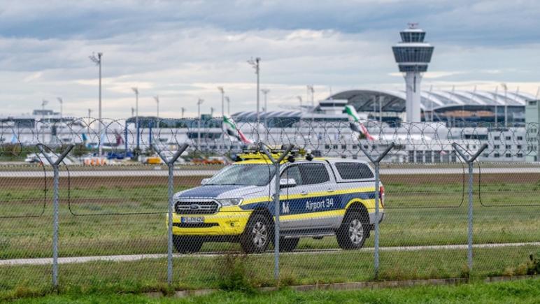 Germania: Un cetățean croat reținut la pentru lansarea unei drone în apropierea aeroportului din Frankfurt; poliția precizează că nu are legături cu Rusia