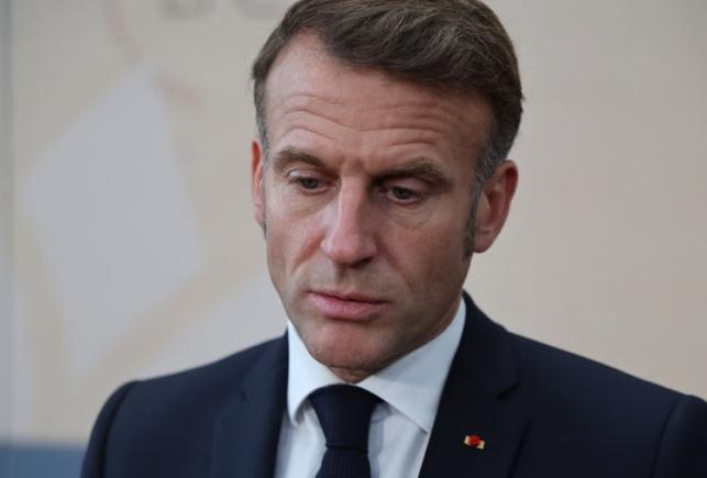 „Emmanuel Macron știe să facă multe lucruri, dar nu politică”