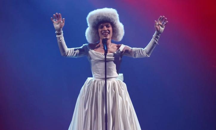 Câștigătorul non-binar al Eurovision 2024, Nemo, în concert la Kiev după un atac rusesc: „Am dormit în adăpostul hotelului, s-a tras toată noaptea”