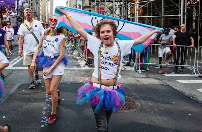 Tot mai puțini tineri americani se identifică drept persoane transgender
