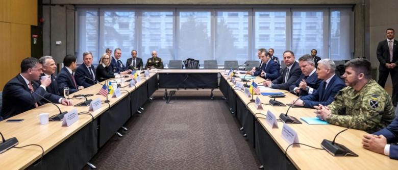 Ucraina și SUA ajung la un acord asupra majorității punctelor din planul de pace; teritoriile și NATO vor fi decise de Zelensky și Trump