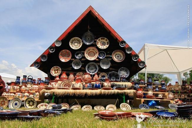 Fabuloasa Românie. Meşterii olari de la Horezu