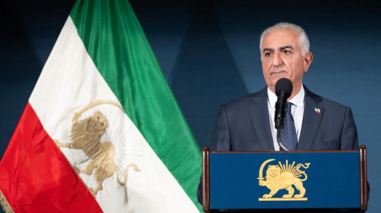 Prințul moștenitor al Iranului, aflat în exil, îl imploră pe Trump să lovească regimul